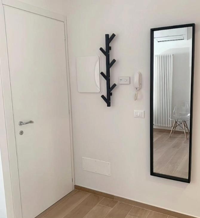Отель Vicolo 923 Сан-Бенедетто-дель-Тронто Экстерьер фото